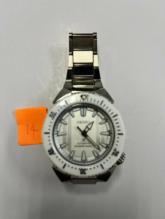 セイコー プロスペックス ダイバースキューバトランスオーシャンゼロハリバートン　SBDC043（高級時計）の商品画像 - 査定依頼日：2026年4月4日 - 最高査定価格：30,000円