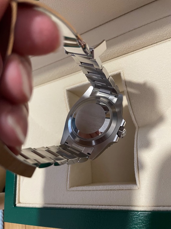 サブマリーナ　グリーン（高級時計）の商品画像 - 査定依頼日：2025年8月23日 - 最高査定価格：2,100,000円