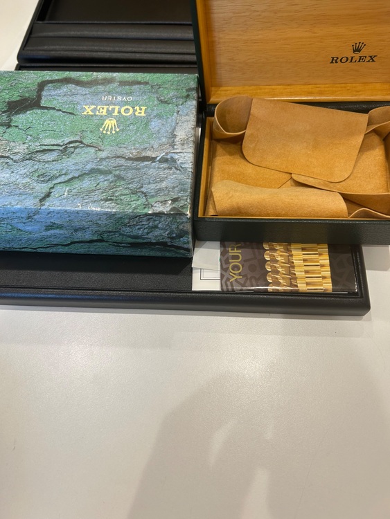 エアキング14010（高級時計）の商品画像 - 査定依頼日：2025年8月30日 - 最高査定価格：550,000円