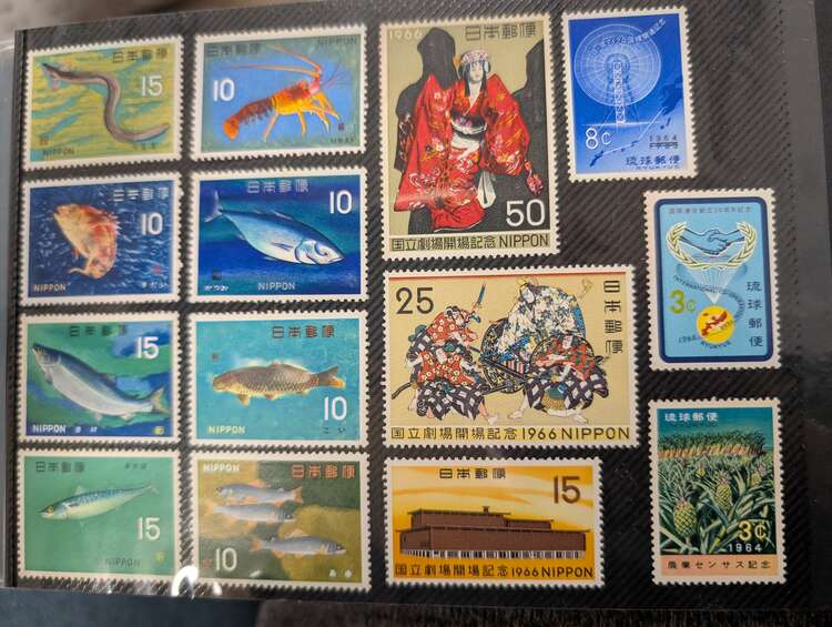 切手バラ100数枚、記念シート、お年玉切手シート数枚（切手）の商品画像 - 査定依頼日：2025年5月19日 - 最高査定価格：300円