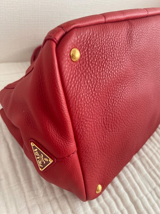 プラダ  （ブランドバッグ）の商品画像 - 査定依頼日：2025年8月20日 - 最高査定価格：70,000円