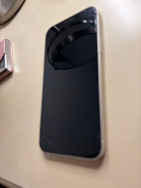 iPhone 12 64GB au（スマホ）の商品画像 - 査定依頼日：2026年4月19日 - 最高査定価格：25,000円