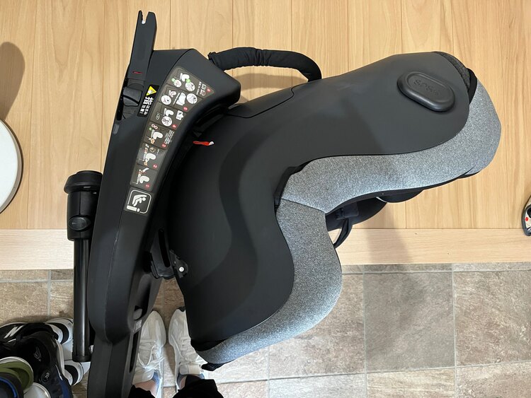 I-Sizeチャイルドシート2101A（ベビー用品）の商品画像 - 査定依頼日：2024年6月24日 - 最高査定価格：500円