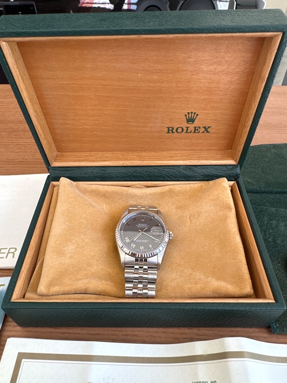 ロレックス デイトジャスト 1623 S359217（高級時計）の商品画像 - 査定依頼日：2025年12月16日 - 最高査定価格：1,280,000円