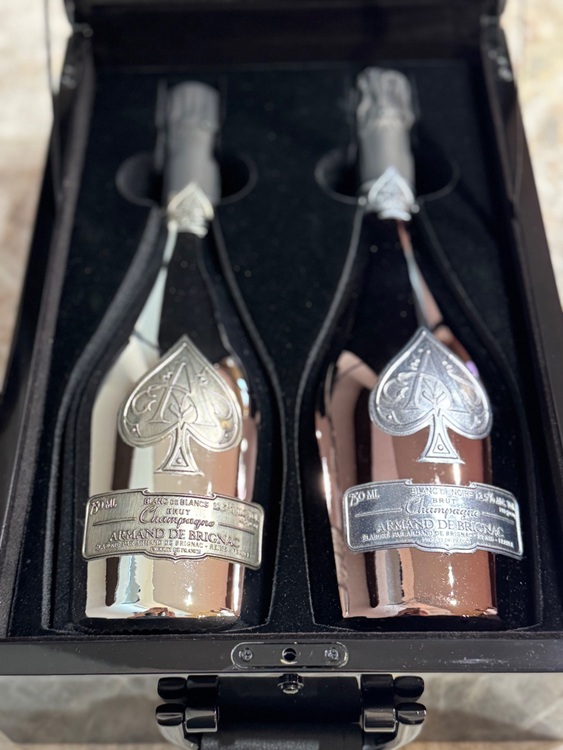 アルマンド　　ブランドブラン（お酒）の商品画像 - 査定依頼日：2025年6月29日 - 最高査定価格：160,000円