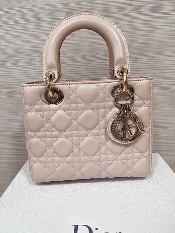 ディオール  （ブランドバッグ）の商品画像 - 査定依頼日：2026年1月6日 - 最高査定価格：320,000円