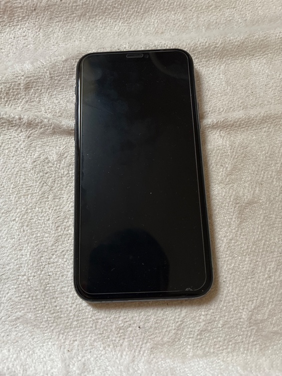 iPhone iPhone11 Pro 256GB au（スマホ）の商品画像 - 査定依頼日：2026年7月11日 - 最高査定価格：24,500円