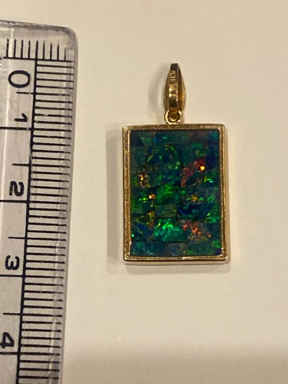 ペンダントヘッド（宝石）の商品画像 - 査定依頼日：2025年1月19日 - 最高査定価格：5,000円