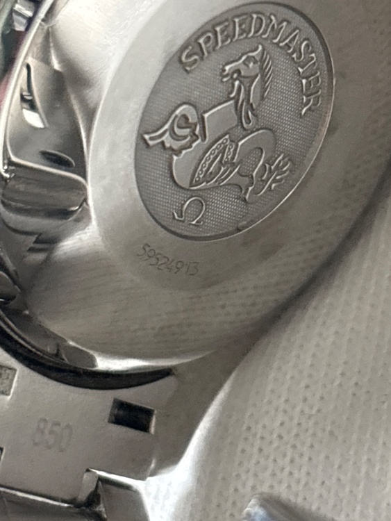 オメガ スピードマスター デイト（高級時計）の商品画像 - 査定依頼日：2026年4月10日 - 最高査定価格：290,000円