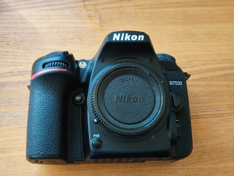 D7500（カメラ）の商品画像 - 査定依頼日：2026年7月22日 - 最高査定価格：50,000円