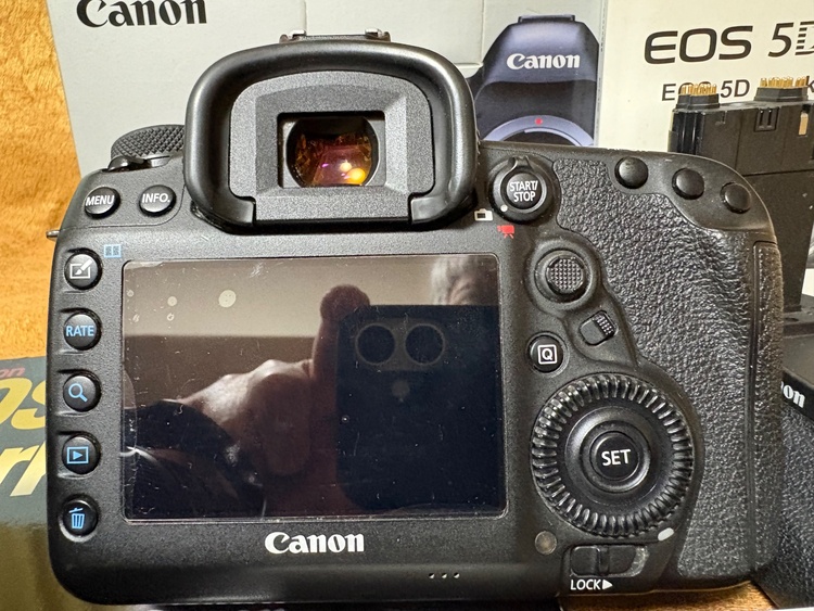 eos 5d mark4（カメラ）の商品画像 - 査定依頼日：2026年4月5日 - 最高査定価格：120,000円