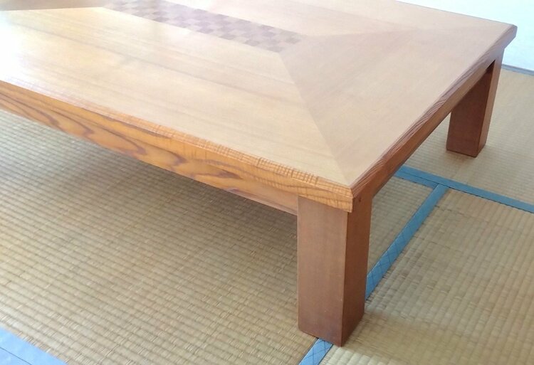 テーブル（家具・寝具）の商品画像 - 査定依頼日：2026年2月17日 - 最高査定価格：3,000円