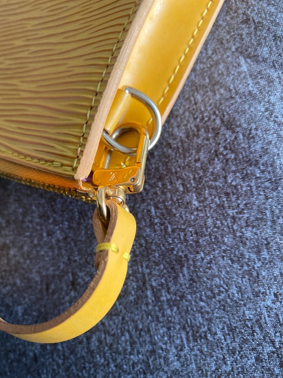 ルイヴィトン エピ （ブランドバッグ）の商品画像 - 査定依頼日：2026年3月20日 - 最高査定価格：50,000円