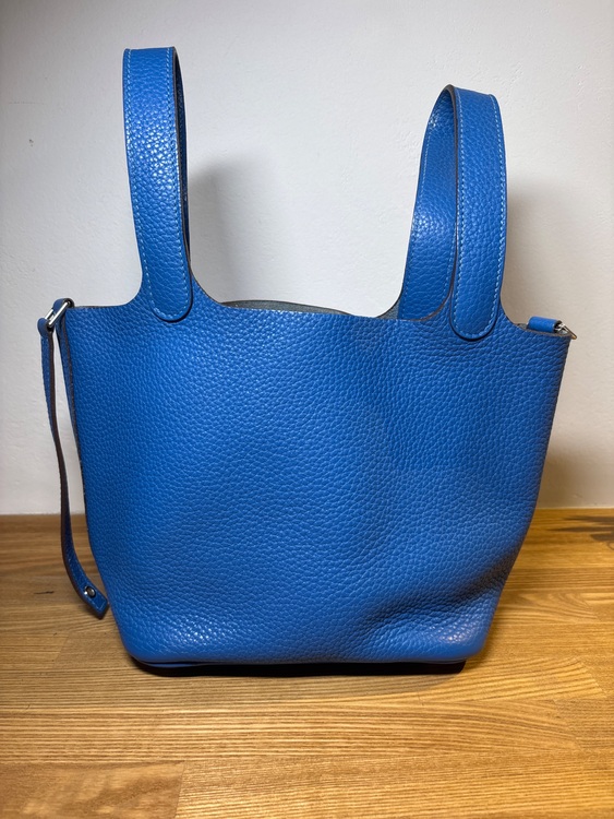  □O刻印700080143（ブランドバッグ）の商品画像 - 査定依頼日：2025年9月9日 - 最高査定価格：160,000円