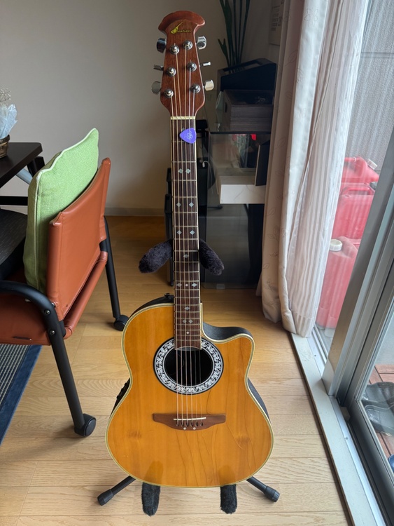 Ovation Celebrity CC157（ピアノ・楽器・PA機材）の商品画像 - 査定依頼日：2026年6月3日 - 最高査定価格：5,000円