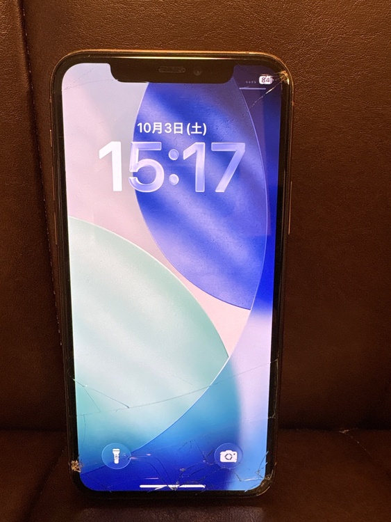 iPhone iPhone11 Pro 256GB SIMフリー（スマホ）の商品画像 - 査定依頼日：2026年10月3日 - 最高査定価格：17,500円