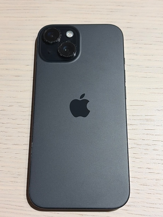 iPhone 15 256GB Softbank（スマホ）の商品画像 - 査定依頼日：2026年4月9日 - 最高査定価格：44,000円