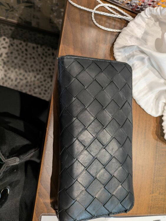 ボッテガ・ヴェネタ  （ブランドバッグ）の商品画像 - 査定依頼日：2025年11月28日 - 最高査定価格：20,000円