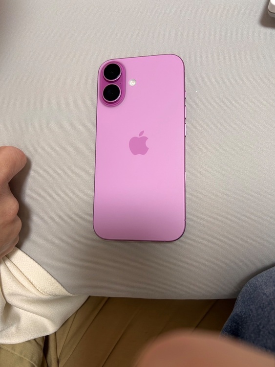 iPhone16ピンク128GB（スマホ）の商品画像 - 査定依頼日：2025年7月25日 - 最高査定価格：96,000円