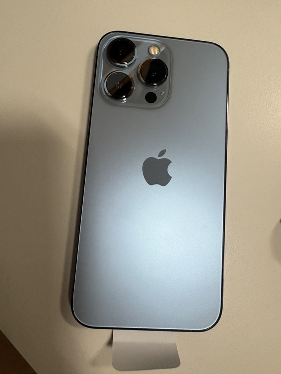 iPhone iPhone 13 Pro 256GB SIMフリー（スマホ）の商品画像 - 査定依頼日：2026年6月23日 - 最高査定価格：54,000円