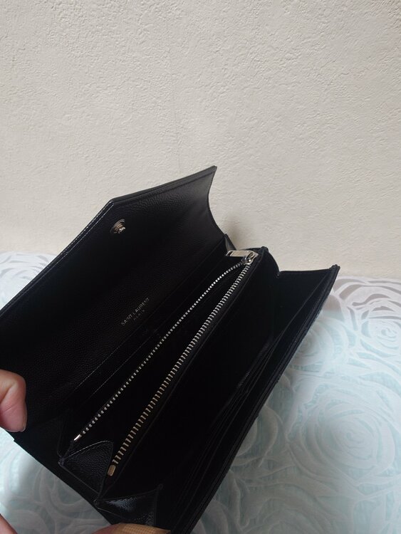 イブサンローラン  （ブランドバッグ）の商品画像 - 査定依頼日：2026年4月16日 - 最高査定価格：65,000円