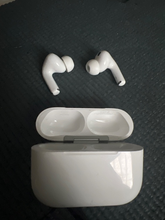 AirPods Pro3（オーディオ・スピーカー）の商品画像 - 査定依頼日：2026年7月4日 - 最高査定価格：15,500円
