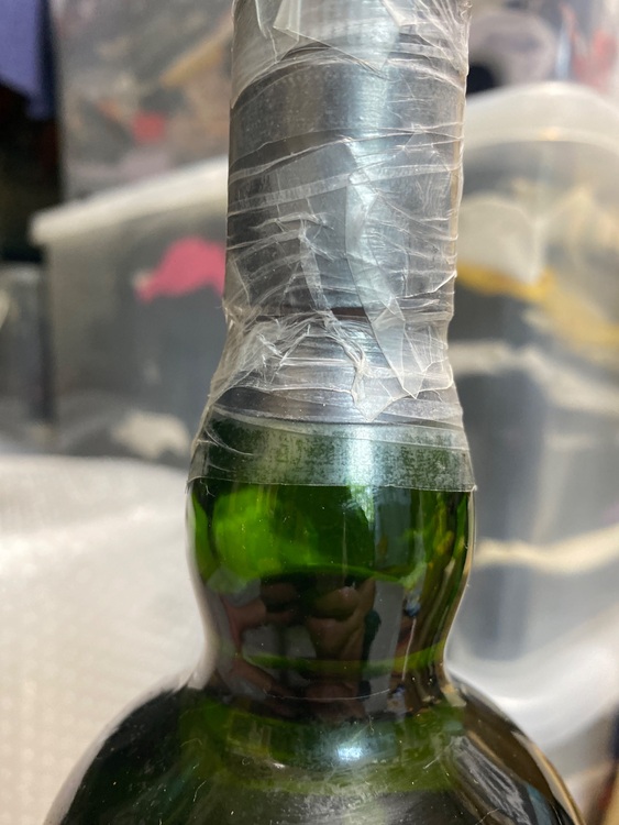 アードベック　stillYOUNG（お酒）の商品画像 - 査定依頼日：2025年6月25日 - 最高査定価格：40,000円