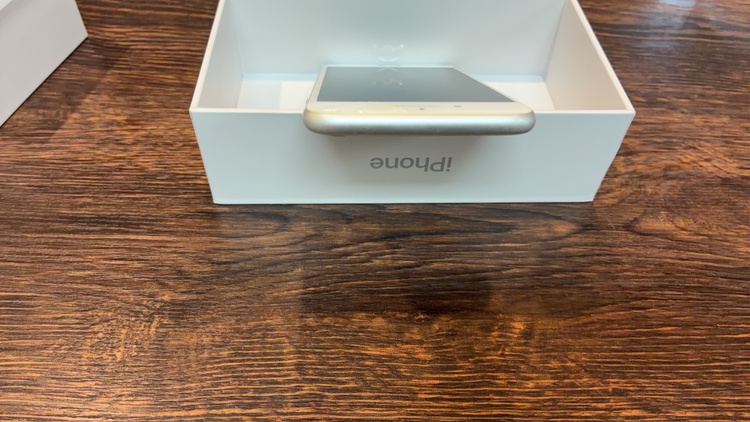 iPhone8（スマホ）の商品画像 - 査定依頼日：2026年7月19日 - 最高査定価格：1,500円