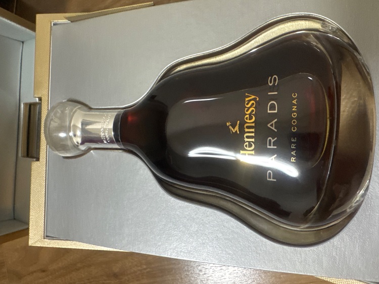ブランデー ヘネシー （お酒）の商品画像 - 査定依頼日：2025年7月27日 - 最高査定価格：76,000円