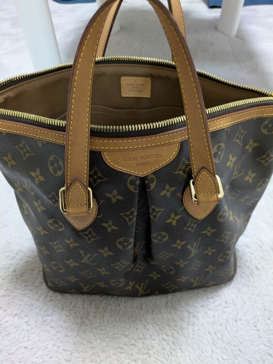 TA1173（ブランドバッグ）の商品画像 - 査定依頼日：2025年11月28日 - 最高査定価格：130,000円