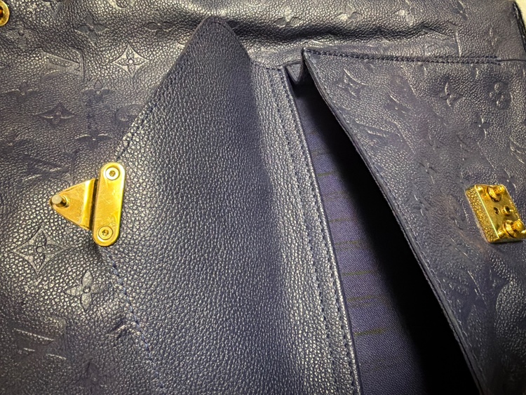 メティス（ブランドバッグ）の商品画像 - 査定依頼日：2026年3月23日 - 最高査定価格：100,000円