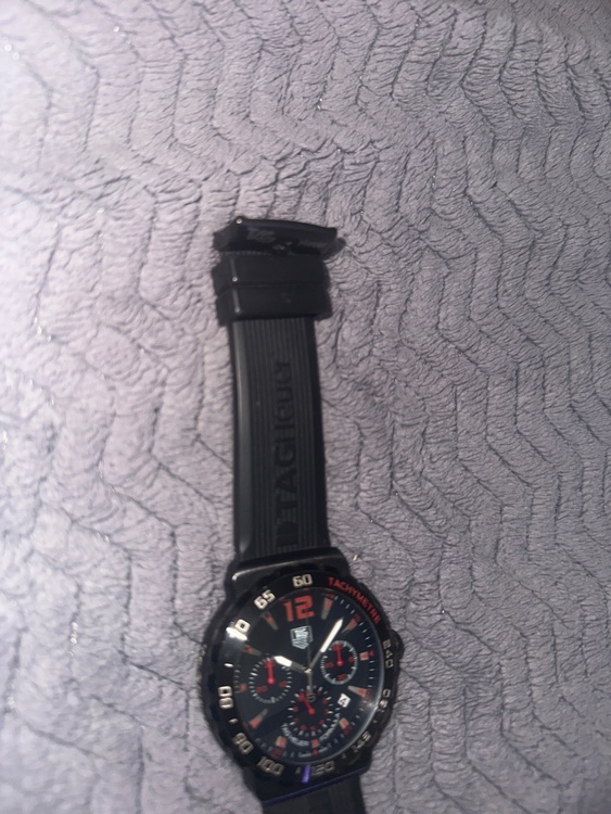 CAU2014EAU1002（高級時計）の商品画像 - 査定依頼日：2025年12月7日 - 最高査定価格：100,000円