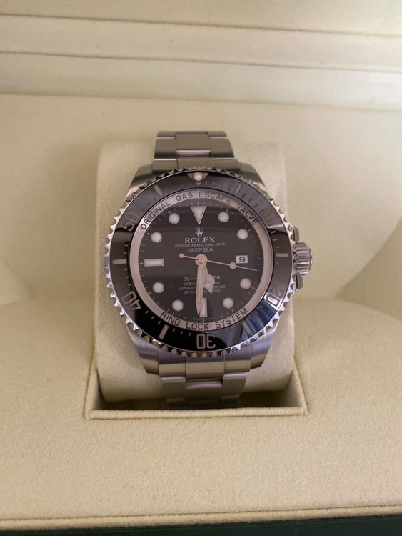 ロレックス シードゥエラー 11666（高級時計）の商品画像 - 査定依頼日：2026年3月12日 - 最高査定価格：1,450,000円