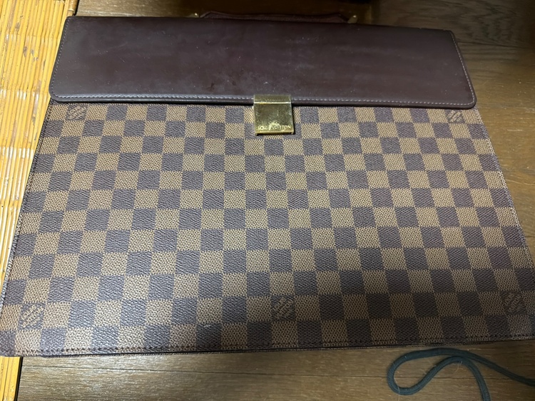 ルイヴィトン ダミエ （ブランドバッグ）の商品画像 - 査定依頼日：2026年4月9日 - 最高査定価格：40,000円