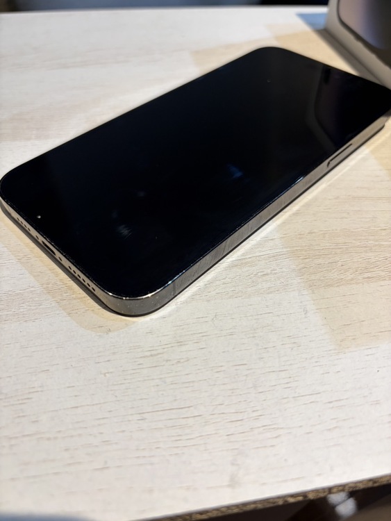 iPhone 14 Pro Max 256GB au（スマホ）の商品画像 - 査定依頼日：2026年4月11日 - 最高査定価格：67,000円