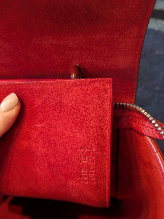 セリーヌ  （ブランドバッグ）の商品画像 - 査定依頼日：2025年12月15日 - 最高査定価格：100,000円