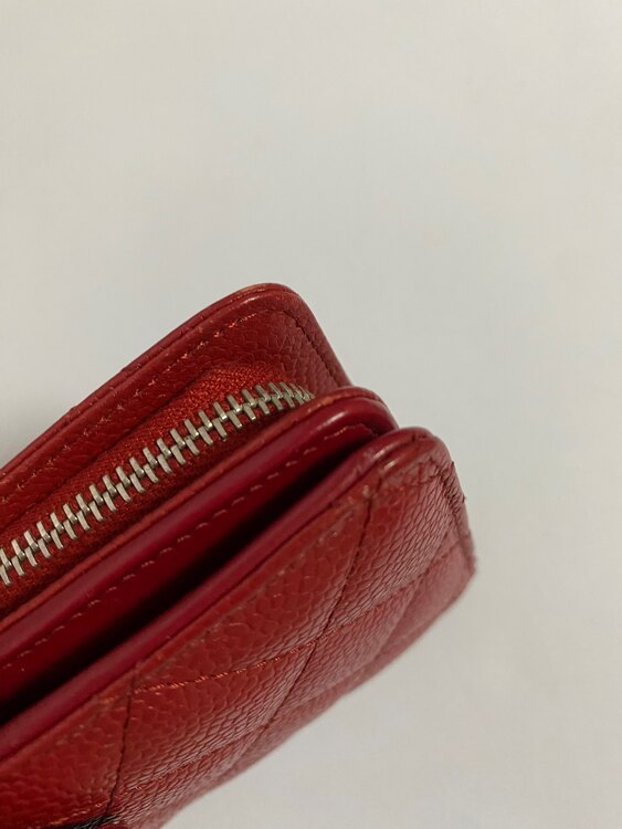 シャネル　キャビアスキン　財布（ブランド財布・小物）の商品画像 - 査定依頼日：2025年2月2日 - 最高査定価格：35,000円