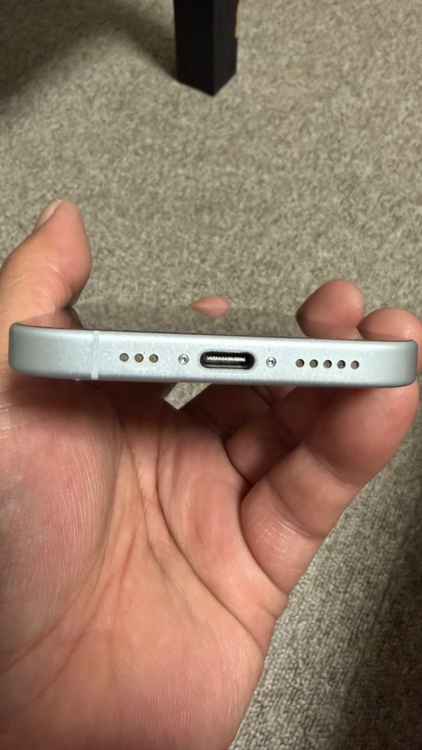 iPhone 16 128GB SIMフリー（スマホ）の商品画像 - 査定依頼日：2026年4月1日 - 最高査定価格：80,000円