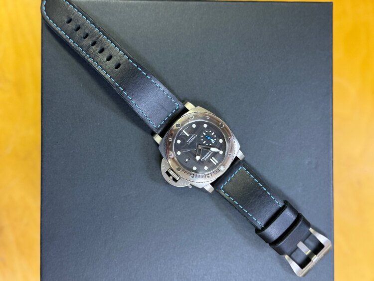 パネライサブマーシブル（高級時計）の商品画像 - 査定依頼日：2025年5月19日 - 最高査定価格：700,000円