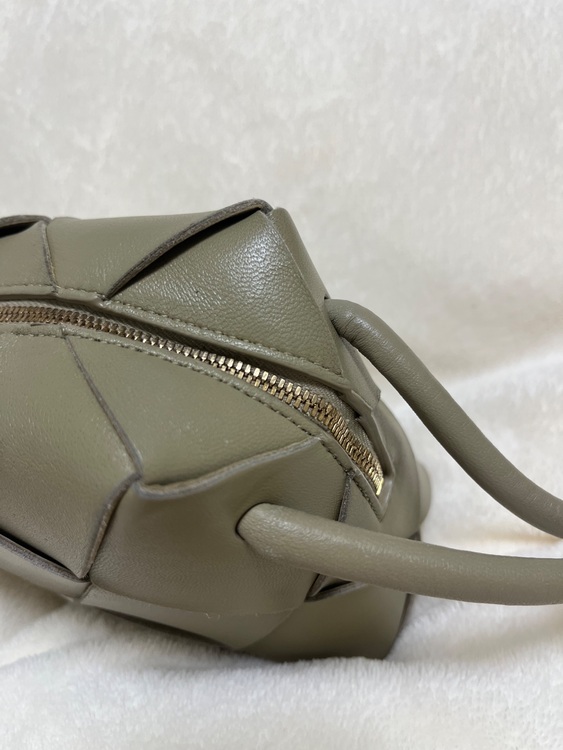 ボッテガ・ヴェネタ  （ブランドバッグ）の商品画像 - 査定依頼日：2025年10月6日 - 最高査定価格：65,000円