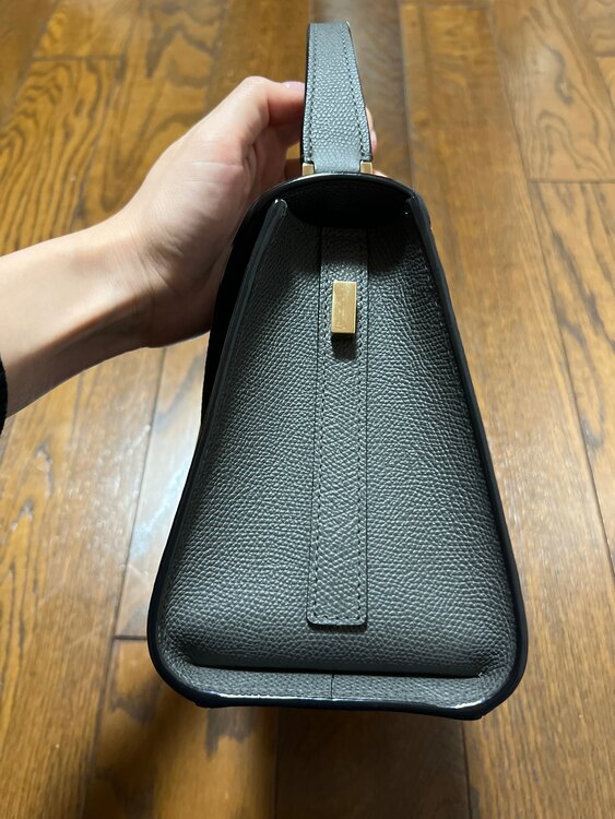 ミニ イジィデ （ブランドバッグ）の商品画像 - 査定依頼日：2025年1月21日 - 最高査定価格：200,000円