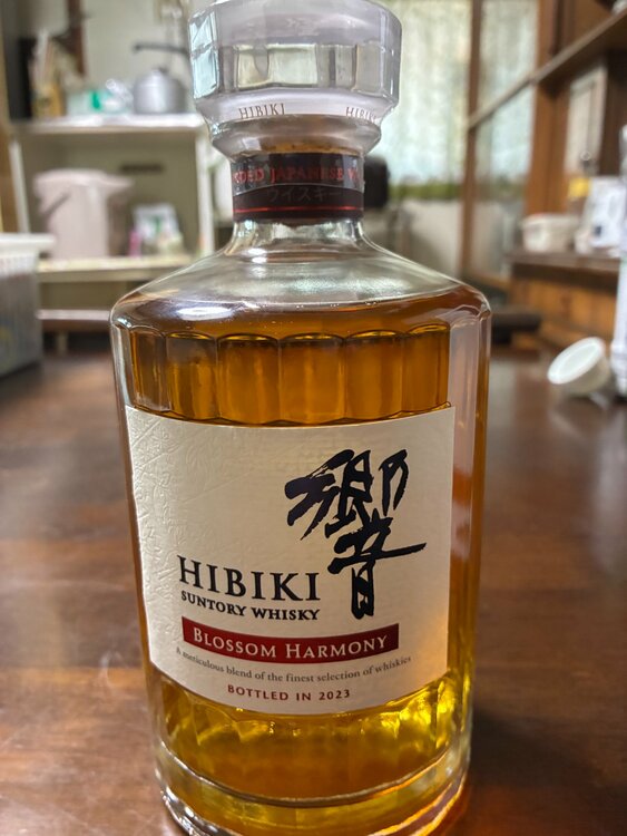 響（お酒）の商品画像 - 査定依頼日：2026年8月3日 - 最高査定価格：28,000円