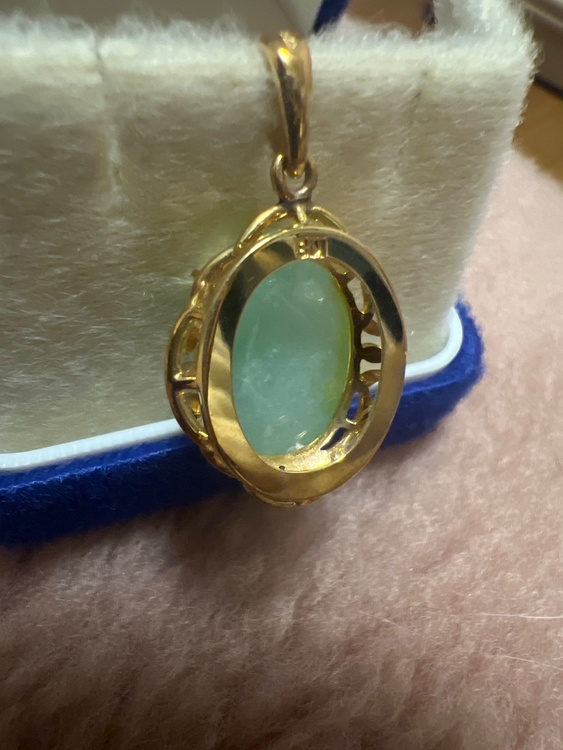 翡翠１８Ｋペンダントトップ（金・貴金属）の商品画像 - 査定依頼日：2025年12月18日 - 最高査定価格：30,000円