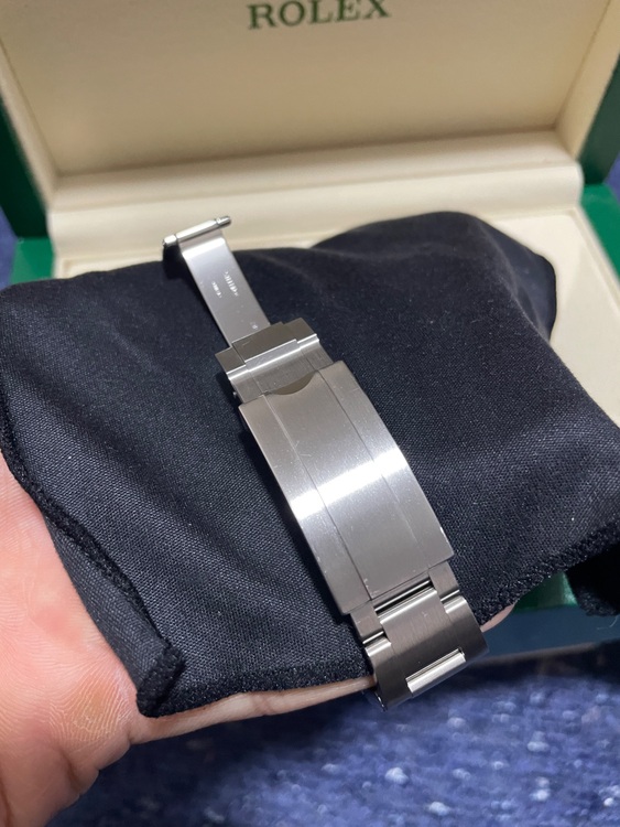 116610LV（高級時計）の商品画像 - 査定依頼日：2025年10月12日 - 最高査定価格：2,900,000円