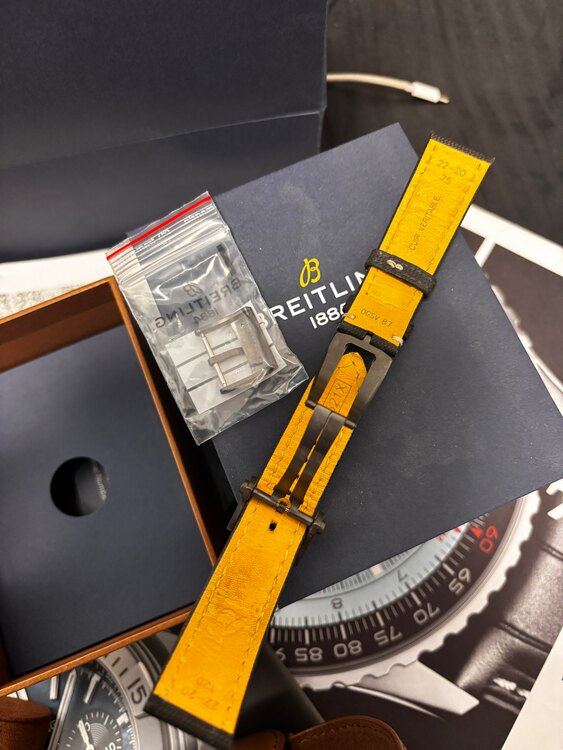 ブライトリング その他 あ（高級時計）の商品画像 - 査定依頼日：2025年3月28日 - 最高査定価格：420,000円