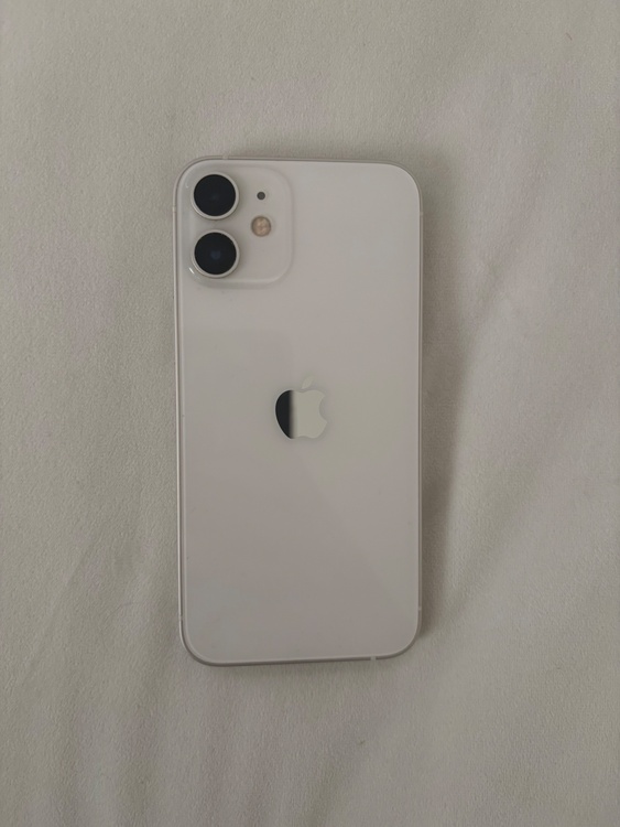 iPhone 12 mini 64GB SIMフリー（スマホ）の商品画像 - 査定依頼日：2026年3月9日 - 最高査定価格：9,000円