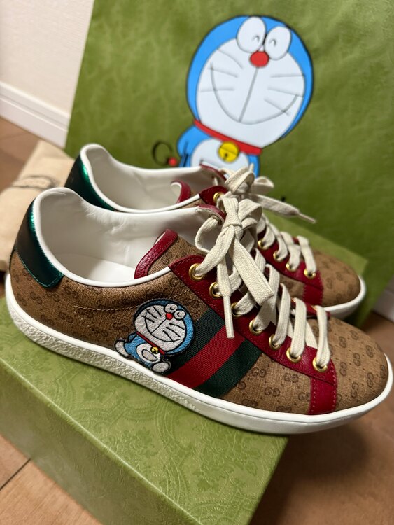 スニーカー（ブランド財布・小物）の商品画像 - 査定依頼日：2025年4月14日 - 最高査定価格：20,000円