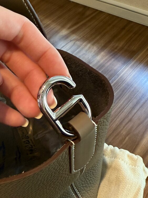 インザループ23（ブランドバッグ）の商品画像 - 査定依頼日：2025年2月20日 - 最高査定価格：560,000円