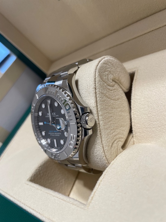 ヨットマスタースレート（高級時計）の商品画像 - 査定依頼日：2025年10月2日 - 最高査定価格：2,200,000円