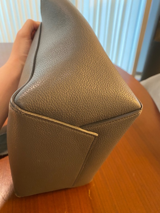 セリーヌ  サングル　スモール（ブランドバッグ）の商品画像 - 査定依頼日：2026年3月9日 - 最高査定価格：100,000円